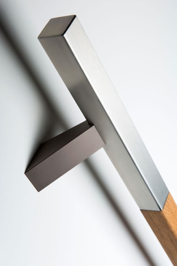 Werding Naturholz-Türgriffe - Naturholz-Griffe - Artikel-Nr. SG-179 Eiche 45°